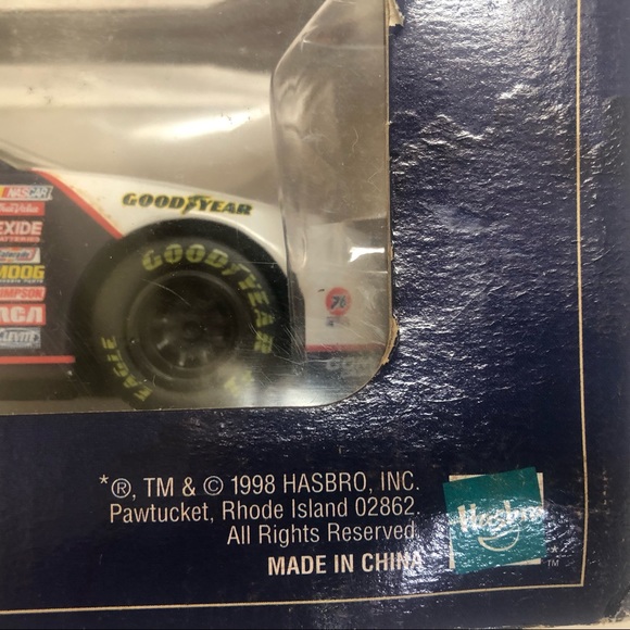 NIB 1998 Winners Circle NASCAR #2 Ford Taurus DieCast Rusty Wallace Penske 1:24 - Picture 8 of 10